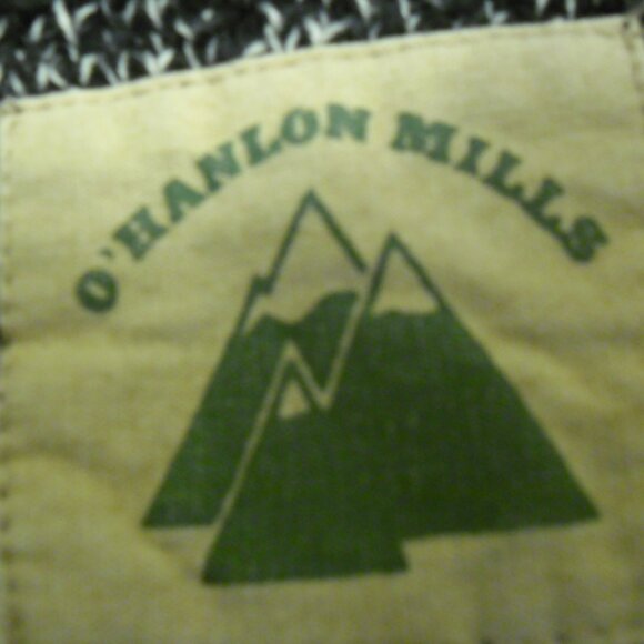 Knit sweater. Medium size. 68% cotton. - Picture 3 of 3